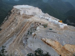 廣西斯法爾灰、梅西灰礦山