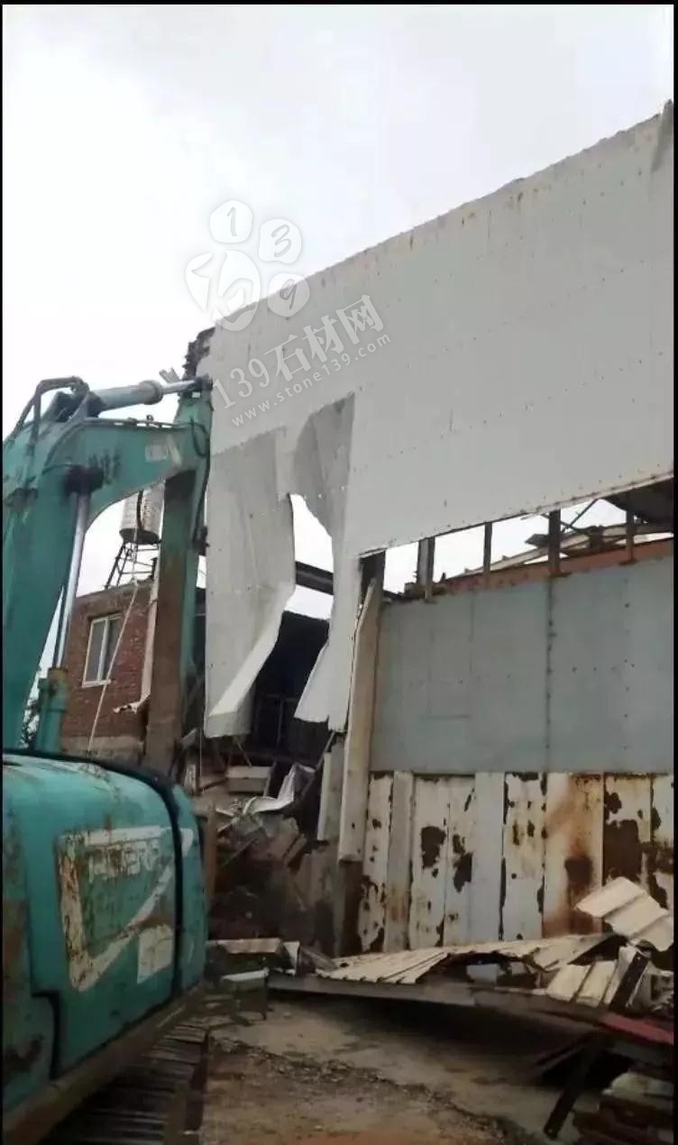 福建南安市石井鎮拆石材廠棚，移石材方料