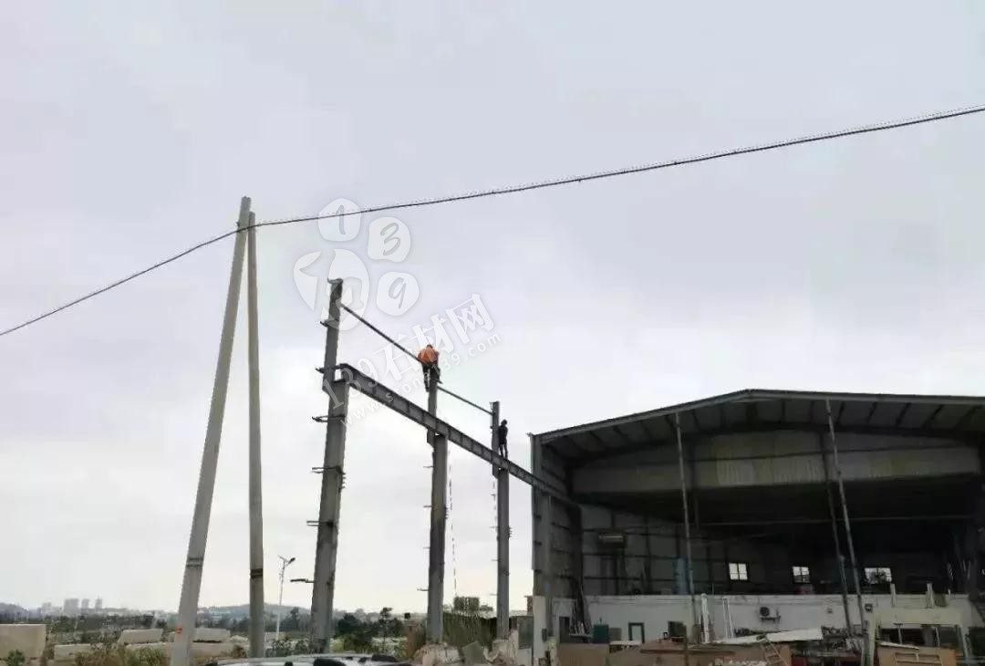 福建南安市石井鎮拆石材廠棚，移石材方料