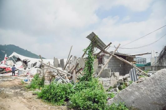 南安市石井鎮“重拳出擊”：取締“三無”石材加工廠，拆除面積總計1670平方米