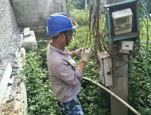 南安市石井鎮“重拳出擊”：取締“三無”石材加工廠，拆除面積總計1670平方米