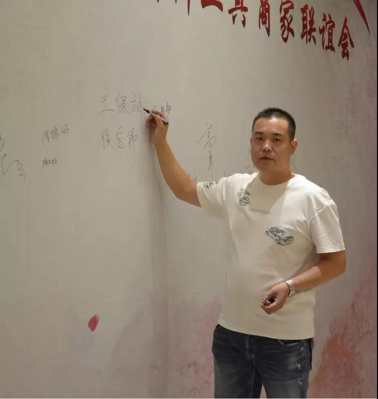 第二屆石材機(jī)械輔料工具商家聯(lián)誼會在福建水頭圓滿舉行