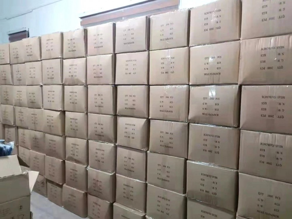 同舟共濟勇?lián)敚槌鞘娜俗园l(fā)捐款捐物資支援遏制疫情