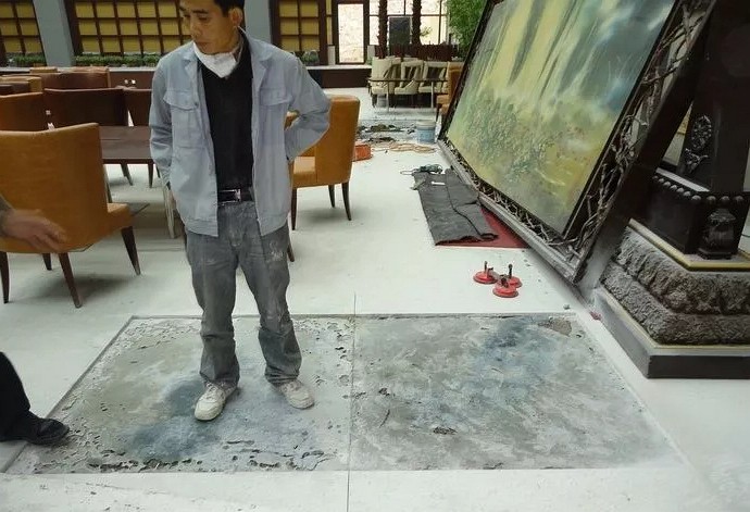 新房大理石地板為什么會(huì)空鼓？都是哪些原因造成的？