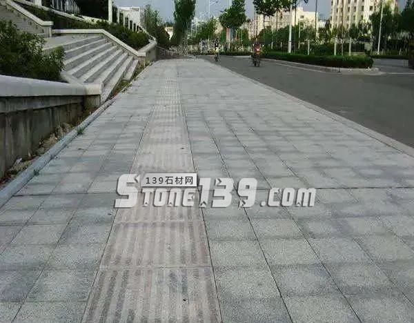 湛江雷州市自然資源局依法拆除13處違法石材場，附湛江黑石欣賞！