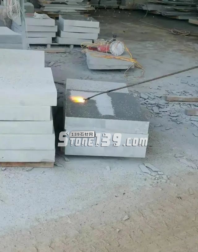 湛江雷州市自然資源局依法拆除13處違法石材場，附湛江黑石欣賞！