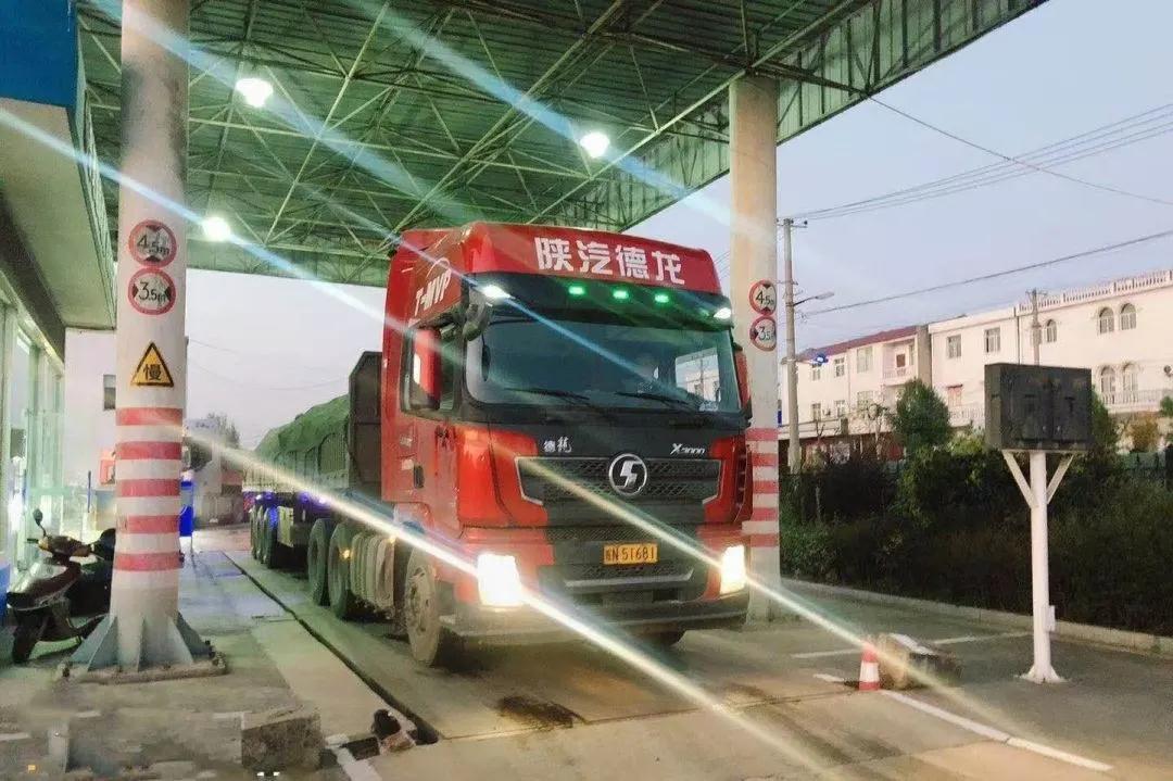 湖北麻城成立專班整治石材產業貨運車輛，6家企業被下達責令整改通知書