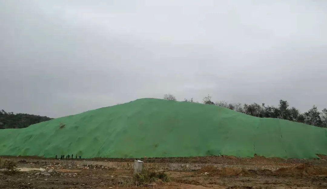 浙江海寧市小尖山廢棄礦山生態修復項目通過交工驗收