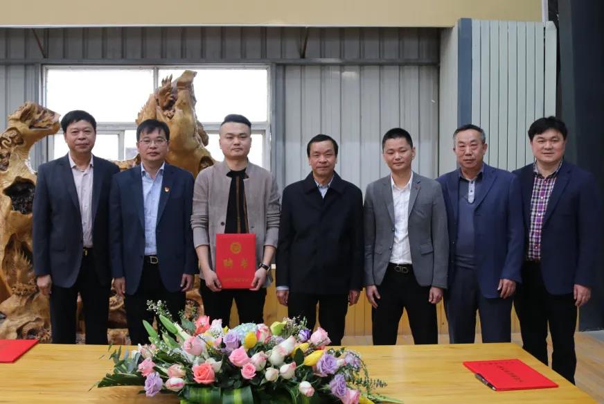 【石界大愛】近期，眾多石企認捐數千萬，用于開展扶貧濟困、文化教育等慈善公益活動