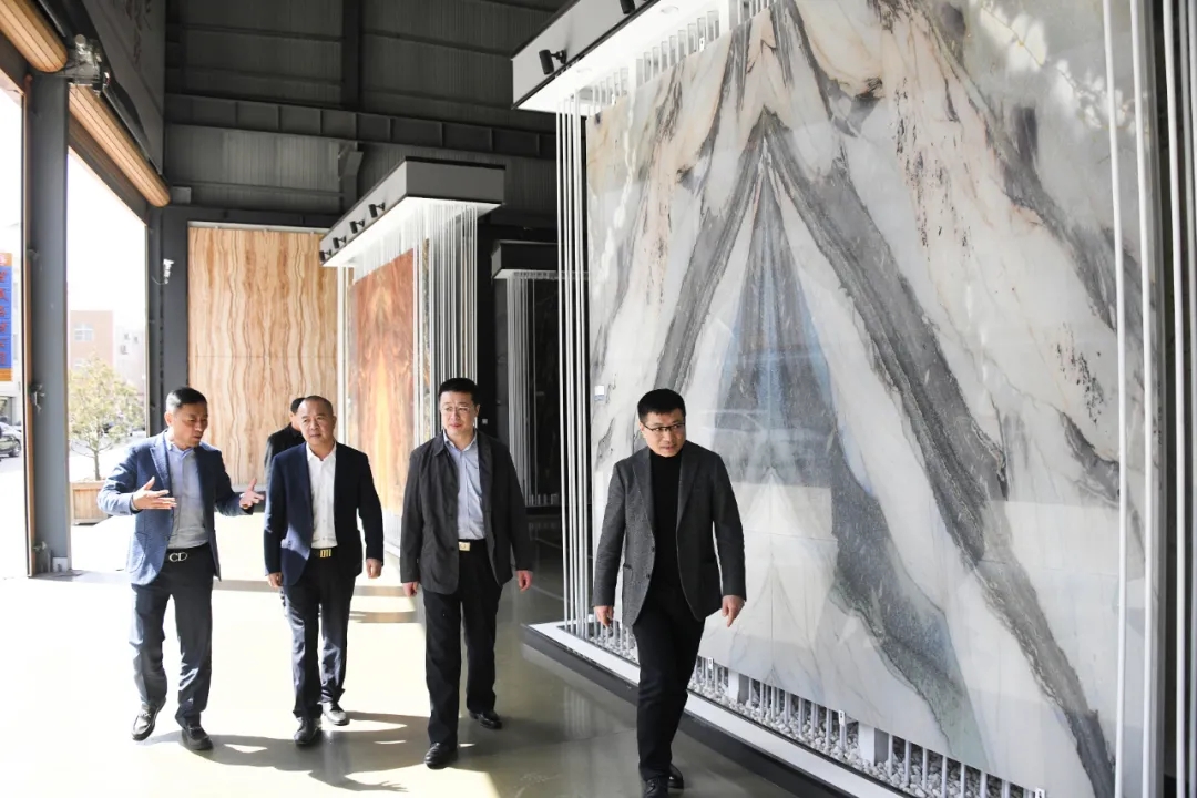 全國工商聯石材業商會一行前往河北省香河石材城走訪會員企業開展調研工作