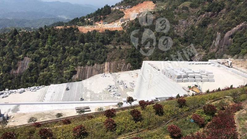 【恒泰吉石材】經營泰寧珍珠蘭（福建藍寶石）、五彩紅、自有大型礦山