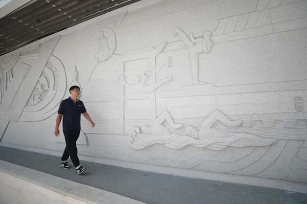 太驚艷！晉江市中運主場館這座大型石雕亮相啦！