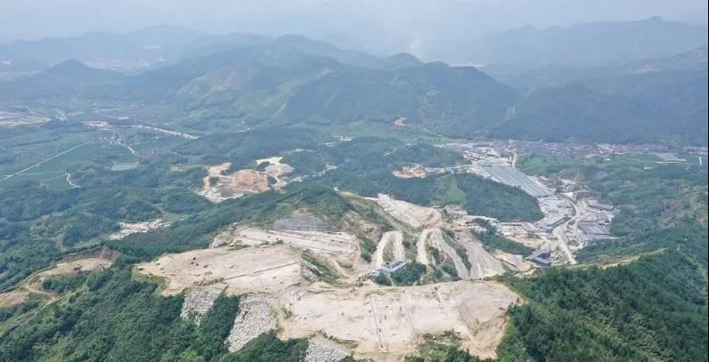浙江麗水遂昌首個“無廢工廠”有多牛！一年消納42萬噸固廢，打包了周邊石材廠廢石粉？