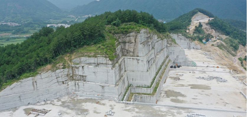 安徽芝麻灰石材產地旌德縣花崗巖礦山及灰麻石材欣賞！